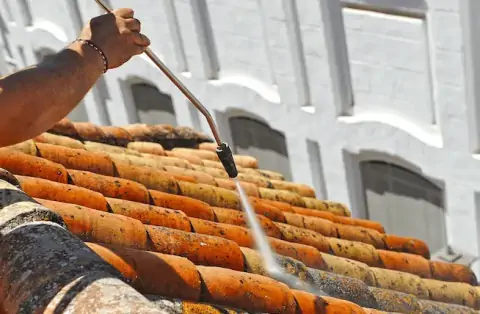 Nettoyage de toitures - Acon